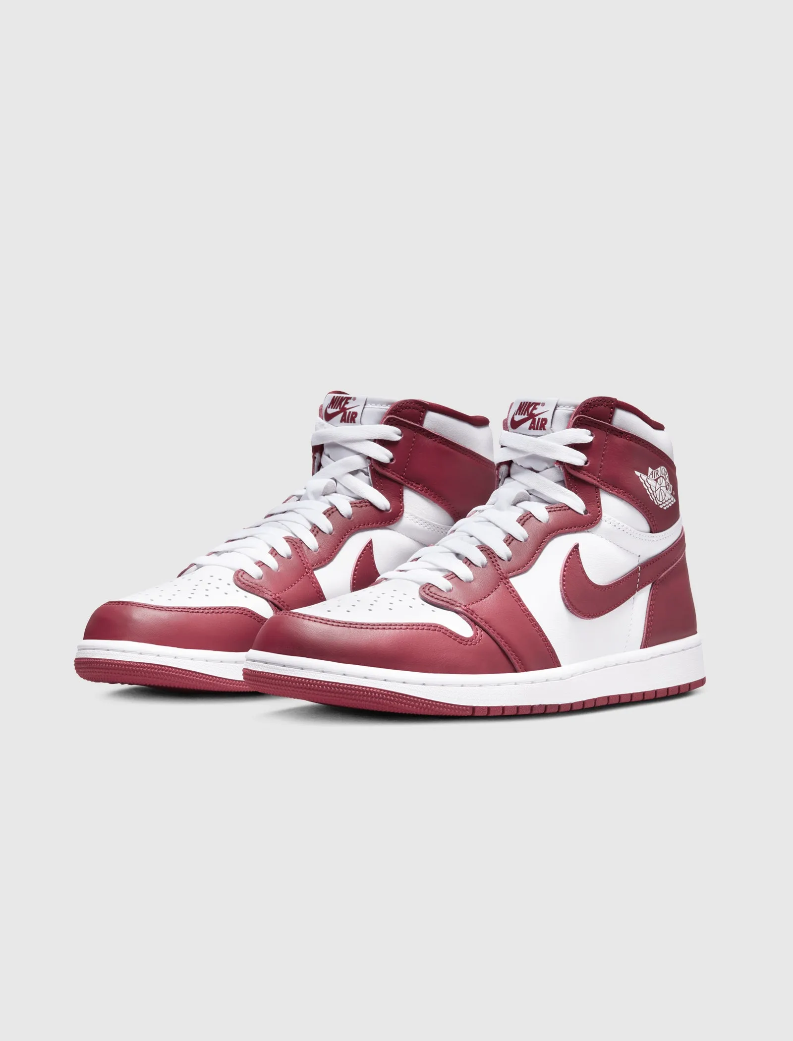 AIR JORDAN 1 RETRO HIGH OG "TEAM RED"