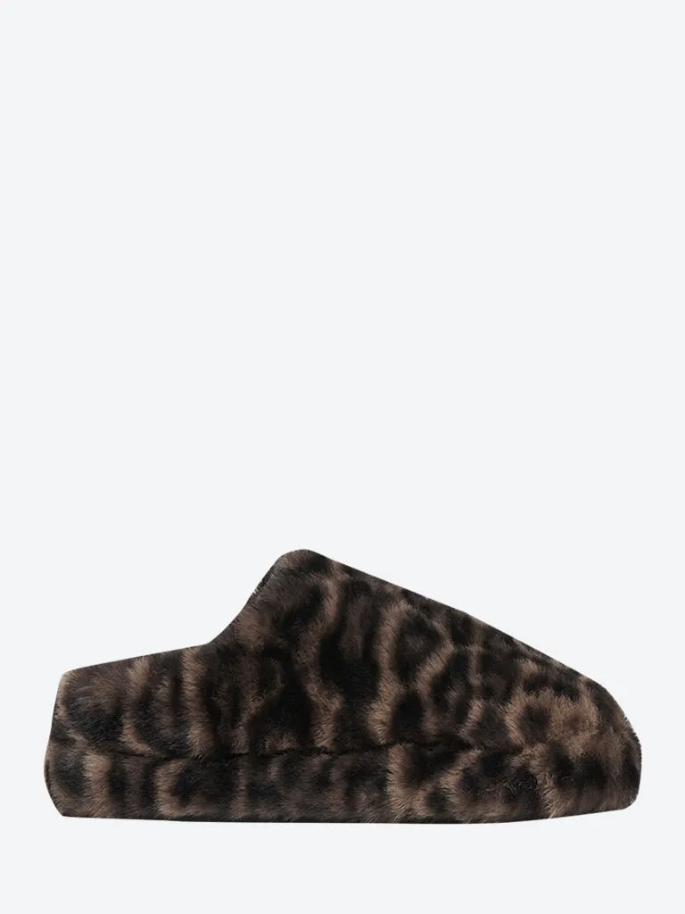 Misha slippers dark leopard