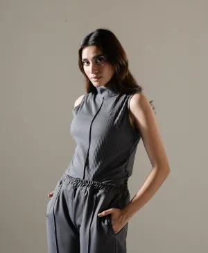 Sleeveless FITTED TOP (Women)