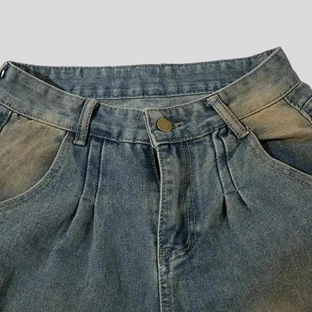 Voluminous vintage jeans
 for women